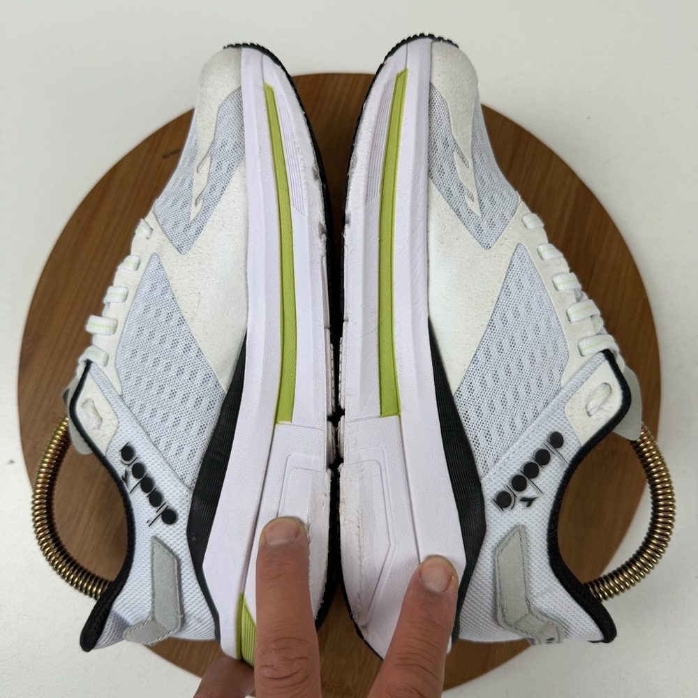 Diadora Cellula Black and White Sneakers - Picture 7 of 11